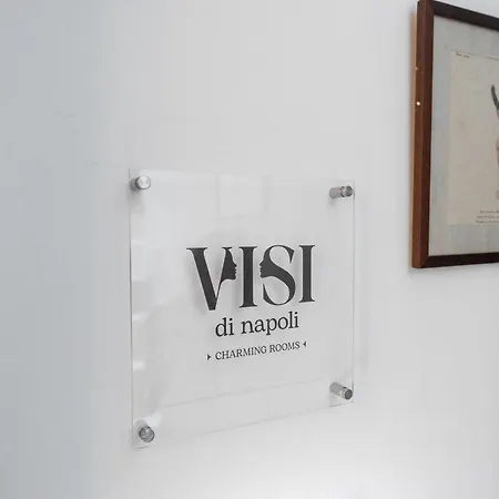 Visi Di Νάπολη